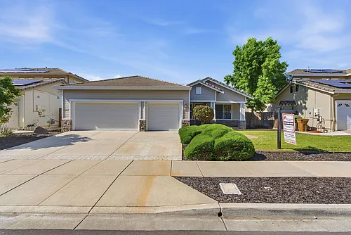 1067 Somersby Way Photo 1