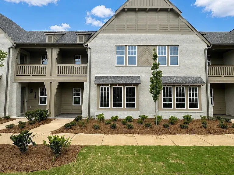 4413 Tilsley Ln — Photo 3