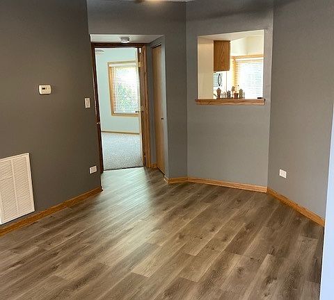 3rd image of 5105 Deblin Ln APT 1C