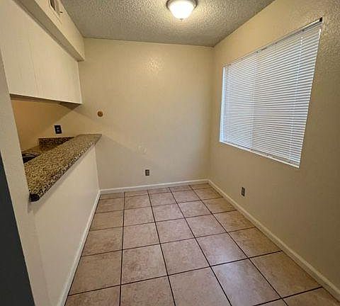 2nd image of 1811 California Ave APT 10