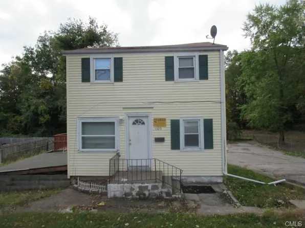 1325 Reservoir Ave, Bridgeport, CT 06606
