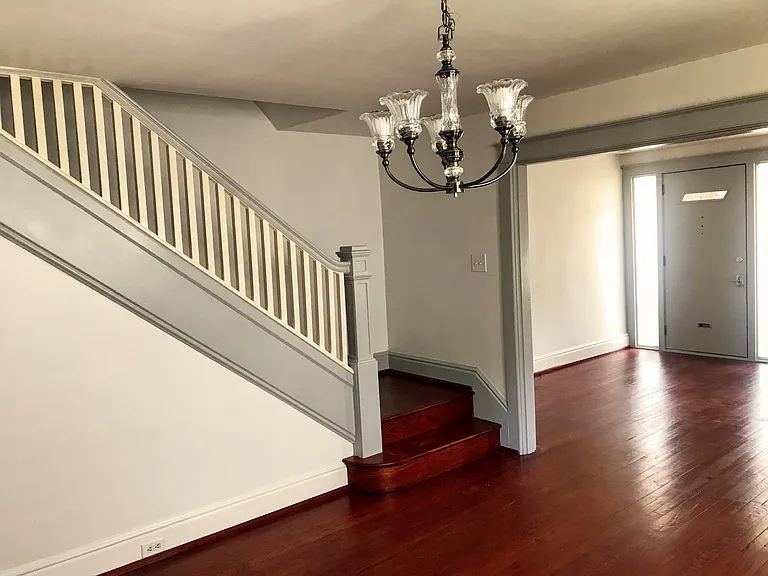 214 Peyton Rd — Photo 3