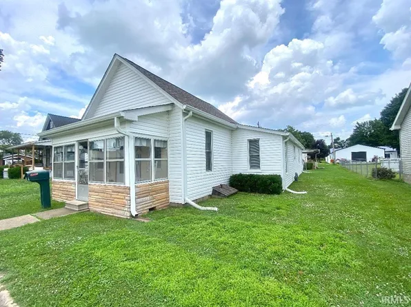 25 N Myra St, Worthington, IN 47471