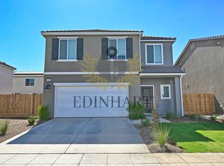 946 Rubcom Rd W, Madera, CA 93636