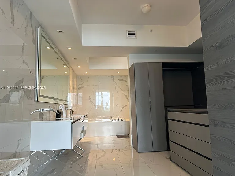 5500 Island Estates Dr #504 — Photo 29