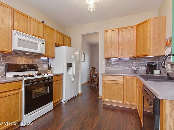 4th image of 6609 Pine Lake Dr