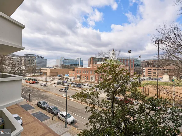 700 7th St SW APT 313, Washington, DC 20024
