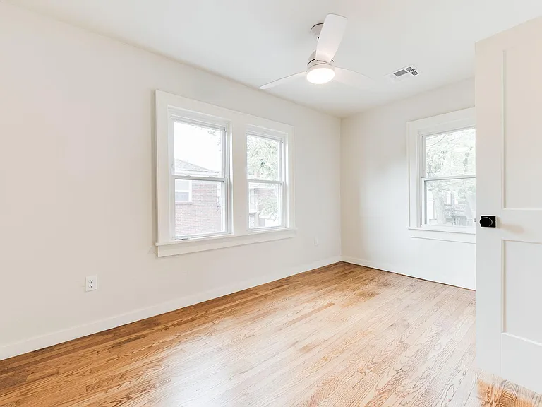 1807 N Blackwelder Ave #1809 — Photo 11