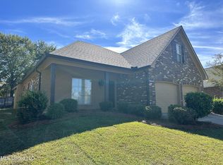 106 Wells Ct, Canton, MS 39046