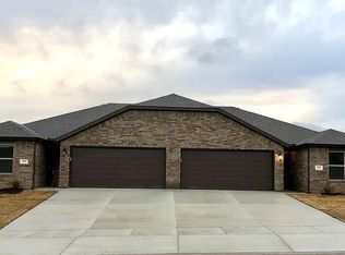 441 Red Robin St, Centerton, AR 72719