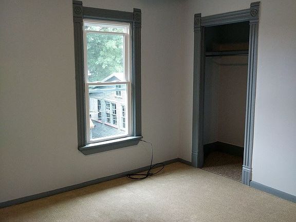 3rd image of 305 1/2 W College St