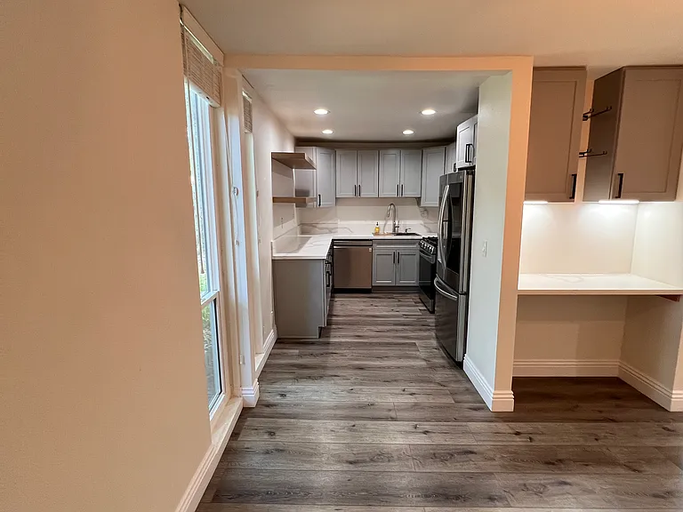 31568 Agoura Rd #6 — Photo 23