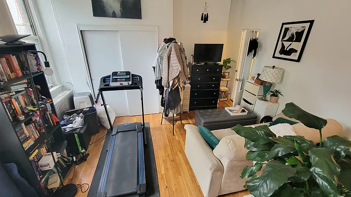 Rented by New York Dwellings LLC | media 8