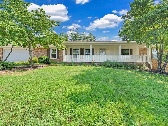 4th image of 3951 Blandfield Dr