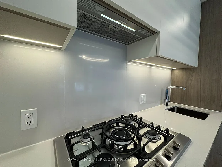 200 Keewatin Ave #103 — Photo 5