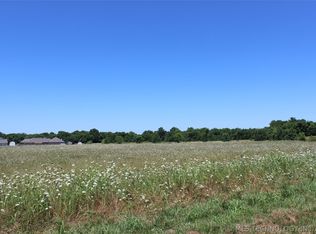 280 South Rd, Wagoner, OK 74467