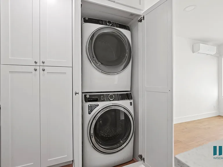 In-Suite Washer & Dryer