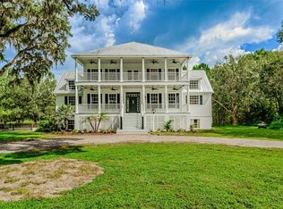 18310 Terry Fur Trl, Dade City, FL 33523