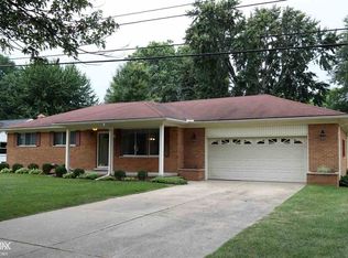 38991 Lanse Creuse St, Harrison Township, MI 48045