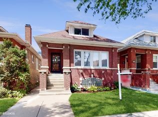 5916 N Fairfield Ave, Chicago, IL 60659