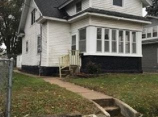 107 24th St SW, Mason City, IA 50401