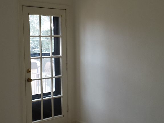 4th image of 5314 Jamieson Ave #A