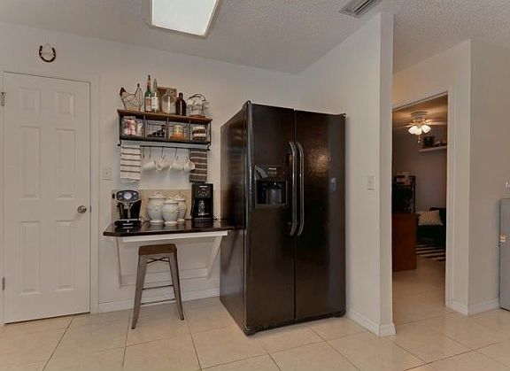 5th image of 23925 Forest Pl