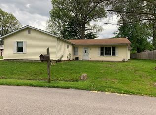393 S Cedar Dr, Ellettsville, IN 47429