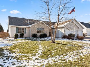 1306 Winter Wheat Dr, Neenah, WI 54956