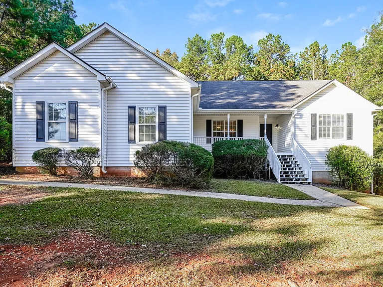 725 Grove Pointe Cir — Photo 1