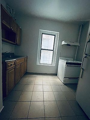 1st image of 1727 Walton Ave APT 42A