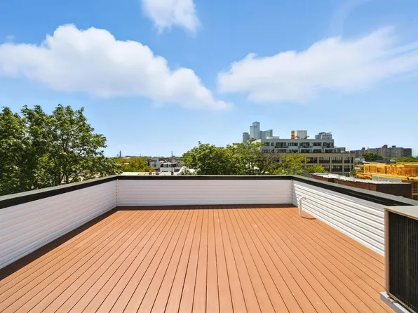 59 Waverly Street image 23 of 28