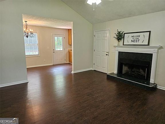 2nd image of 31 Danyelle Dr