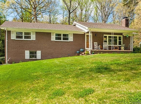 2nd image of 3233 Debbie Dr