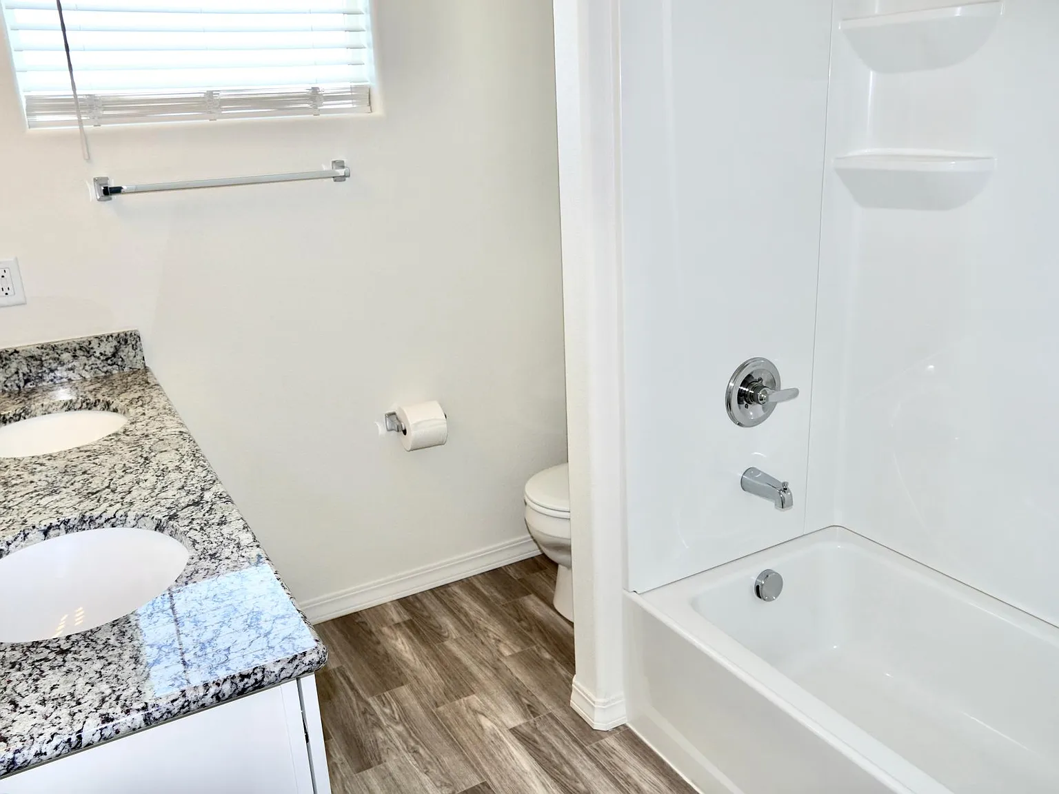 3 bed, 1495 sqft, $1,995 — Photo 4