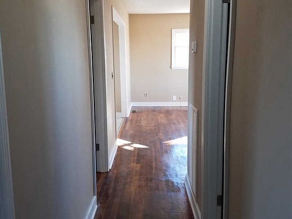5th image of 112 Crestview Cir