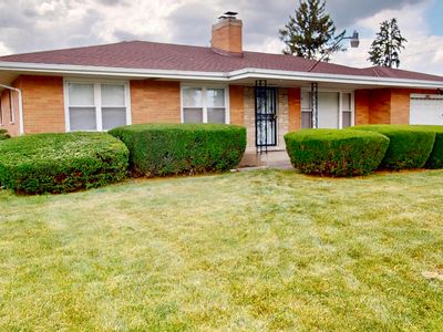 5554 Jackson St, Merrillville, IN, 46410