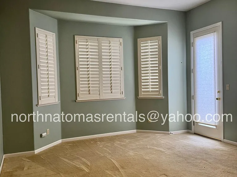 3949 Moraga Dr — Photo 30