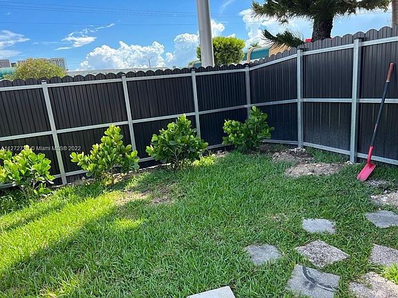 5th image of 10951 W Flagler St