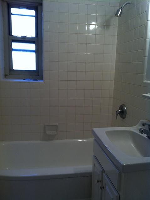 2nd image of 13524 Hoover Ave APT 3d