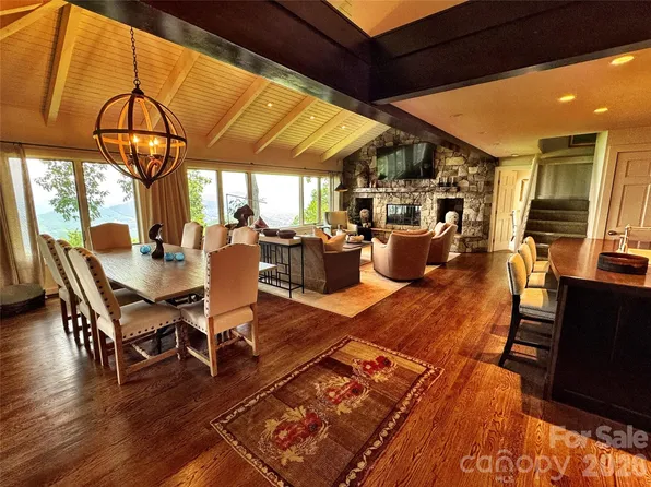 337 Rhododendron Ln, Burnsville, NC 28714