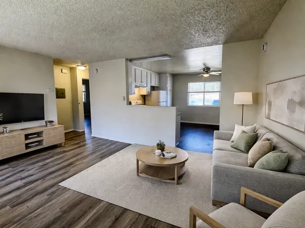 7338 Cole Ave APT 8, Highland, CA 92346