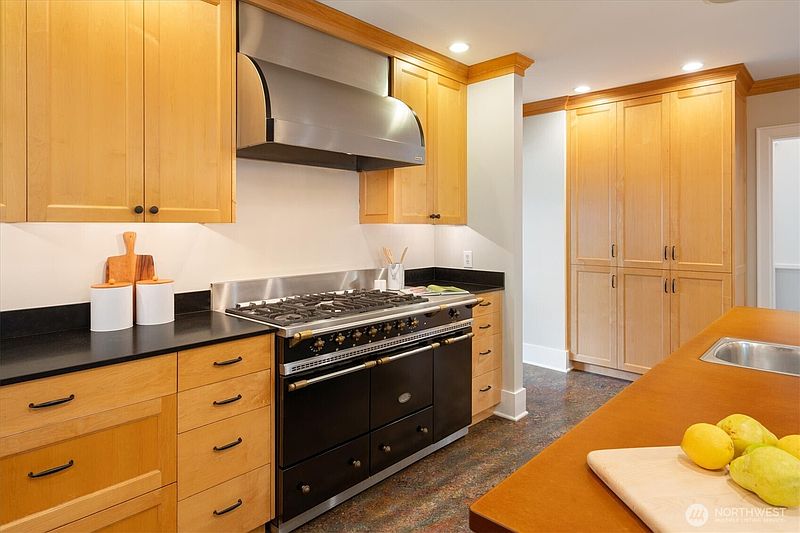 3rd image of 3234 NW 69th Street