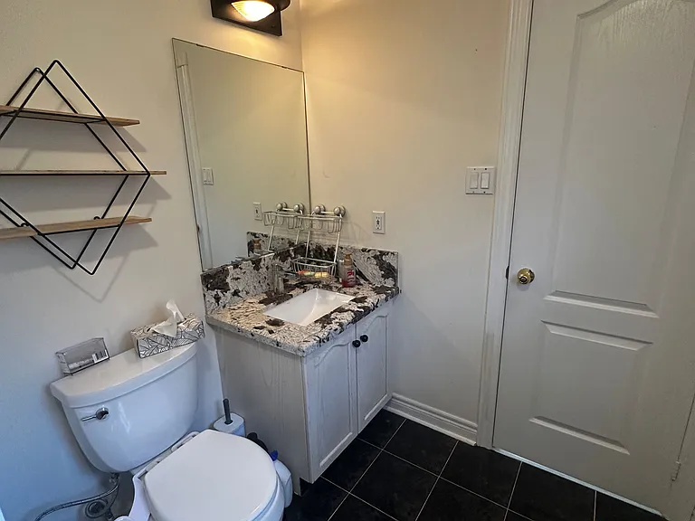 3091 Eden Oak Cres #UPPER — Photo 29