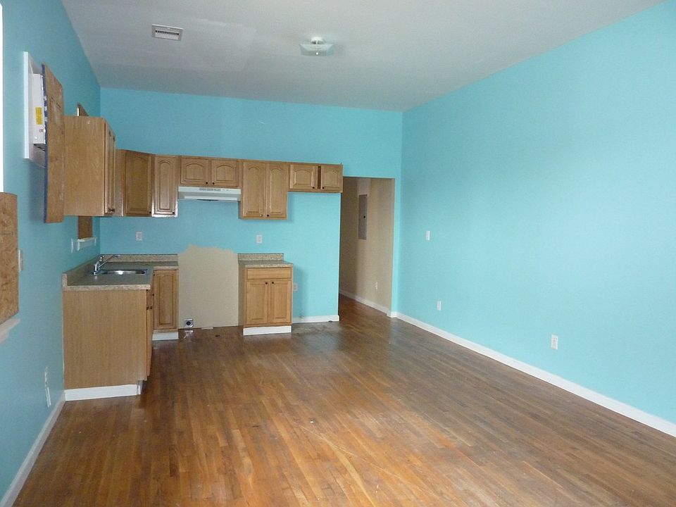 Living Kitchen area. 