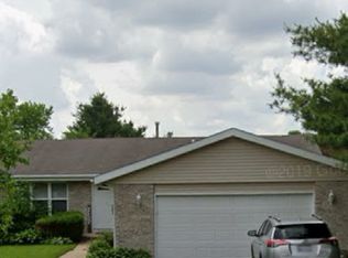 9598 Highstone Dr, Roscoe, IL
