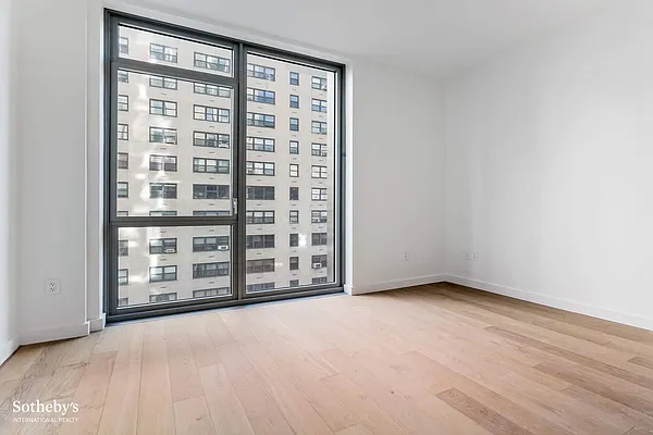 Rented by Sotheby's International Realty | media 39