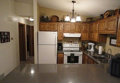 4th image of 11195 Edgewood Cir N