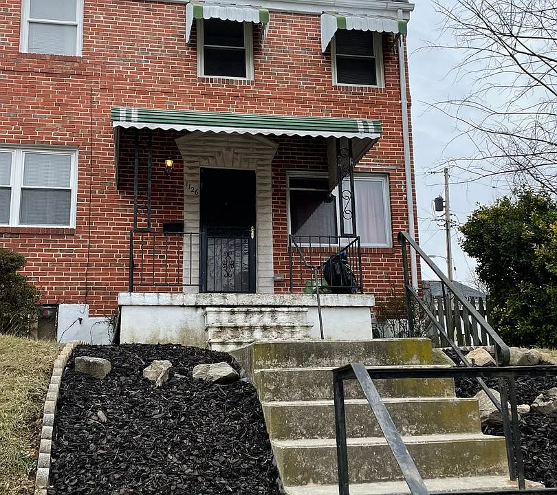 1126 Wedgewood Rd