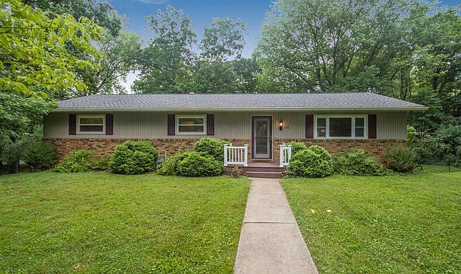 1st image of 330 S Lori Ln